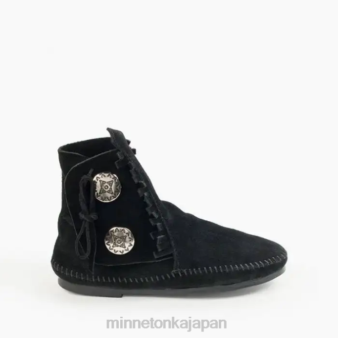 履物 Minnetonka 2つボタンのハードソールブーツ 黒 女性 4RXJ31
